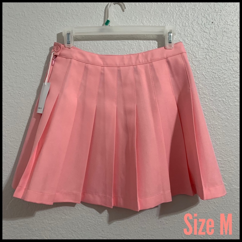 ⭐️F21 Pink Mini Pleated Skirt $6⭐️